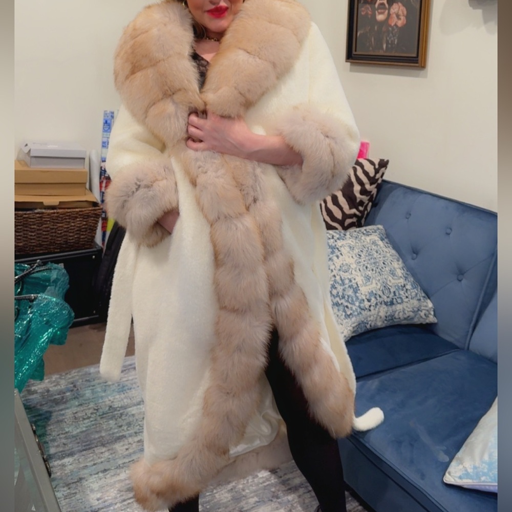 Genuine Fox Fur Coat - Luxury item! NWOT/ NEVER BEEN WORN! Perfect condition!